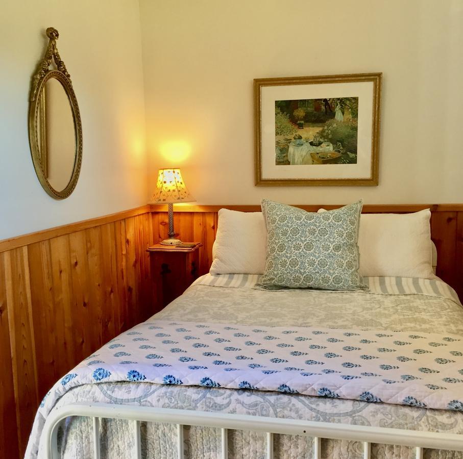 Bond Ranch Retreat Guest house